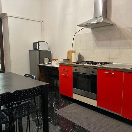 Kobe'S Apartment Рим Экстерьер фото